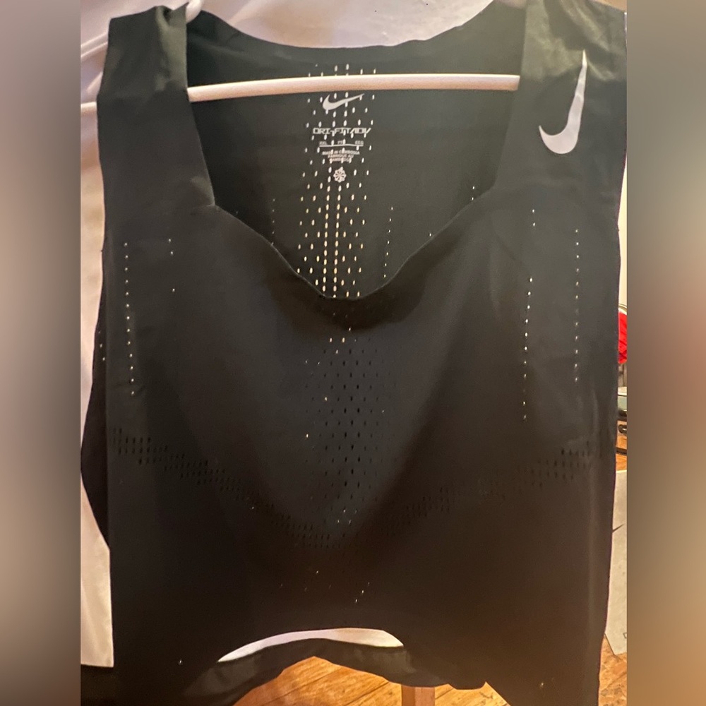Nike NWT Women's Black with White Logo Performance Crop Top